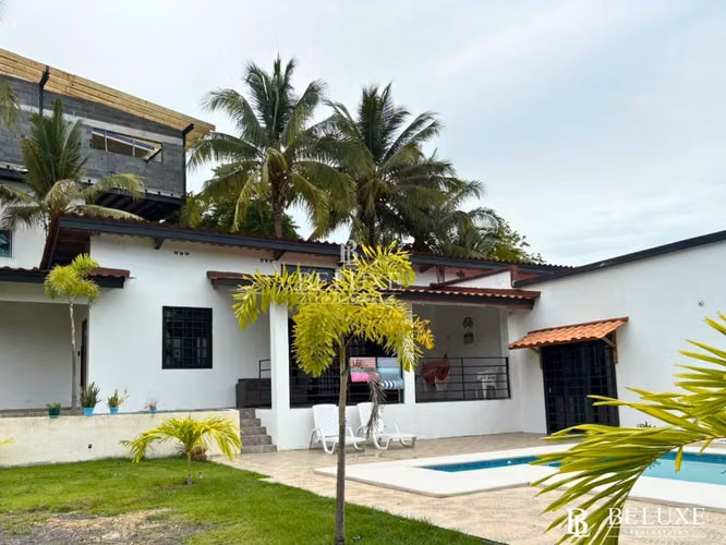 VENTA DE CASA EN PUNTA BARCO SAN CARLOS (6)