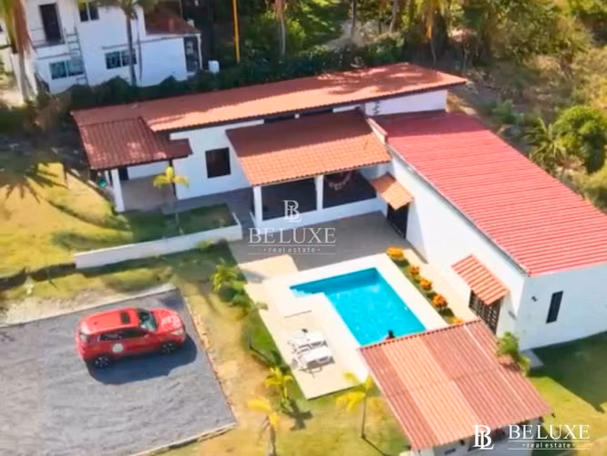 VENTA DE CASA EN PUNTA BARCO SAN CARLOS (6)