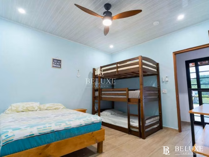 VENTA DE CASA EN PUNTA BARCO SAN CARLOS (6)