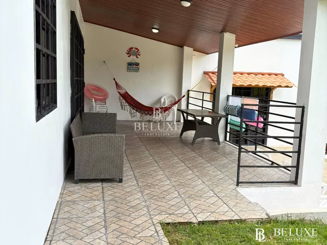 VENTA DE CASA EN PUNTA BARCO SAN CARLOS (6)