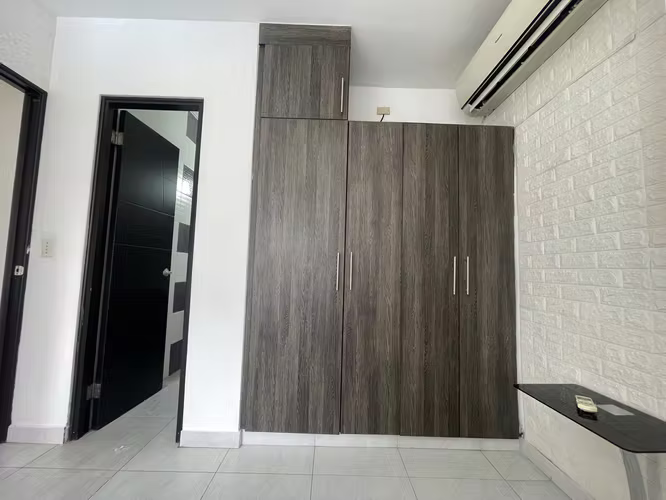 VENTA | Luxor 200, El Cangrejo | 84m² | 2 Rec, 2 Baños, Balcón | Amoblado | 1 Parking | $180,000