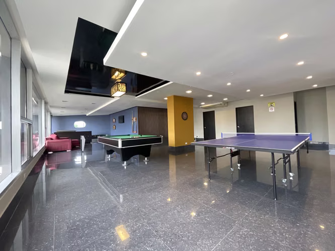 VENTA | Luxor 200, El Cangrejo | 84m² | 2 Rec, 2 Baños, Balcón | Amoblado | 1 Parking | $180,000