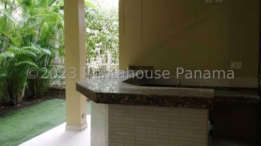 Venta de Hermosa y Acogedora Casa en Clayton 23*11126Mfk
