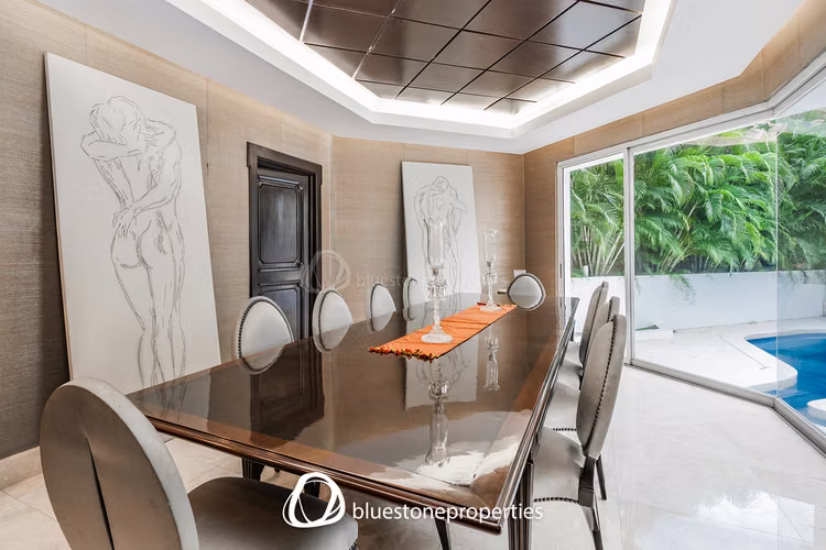 Altos del Golf – Patio y Piscina – 909mts2 – 1,600,000