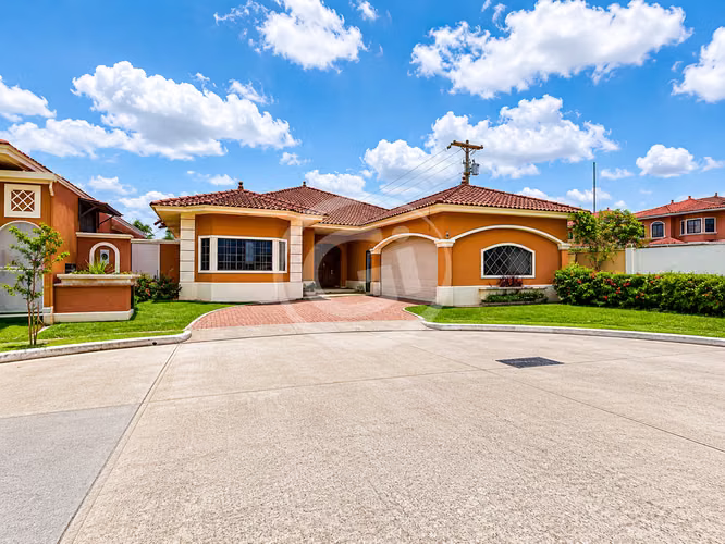 Venta Casa Sunset Coast – Remate bancario