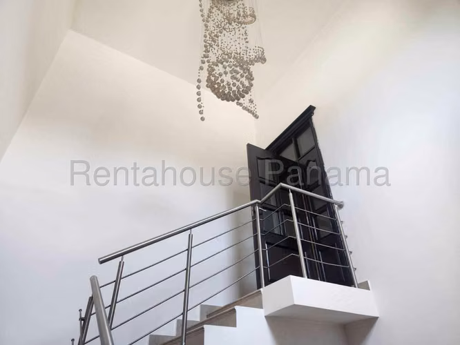 ALQUILER DE CASA CONDADO DEL REY GM