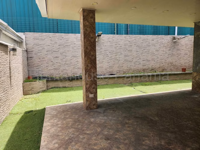 ALQUILER DE CASA CONDADO DEL REY GM