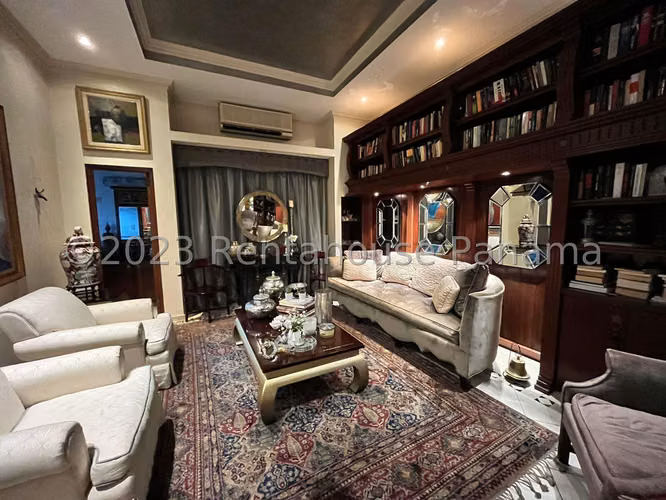 ALQUILER DE CASA ALTOS DEL GOLF GM