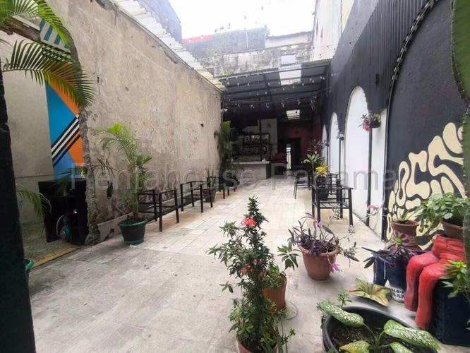 Venta de Local Comercial en Casco Antiguo BDP