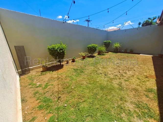 Se Vende Casa en Cerro Azul YDU