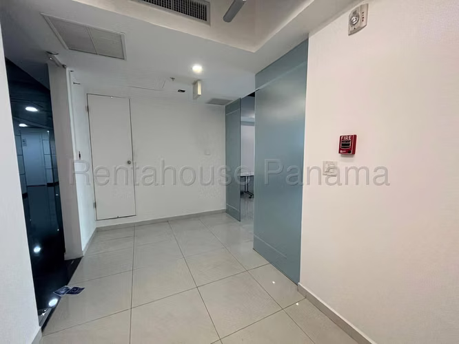 Alquiler de oficina en Punta Pacifica AK