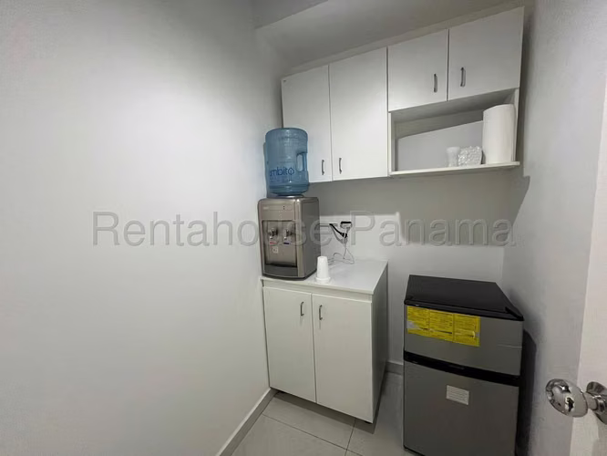Alquiler de oficina en Punta Pacifica AK