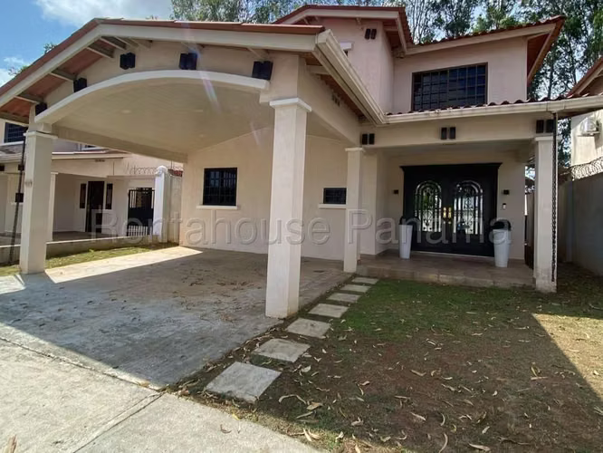 Alquilo Casa Amoblada en Costa Verde. ABS