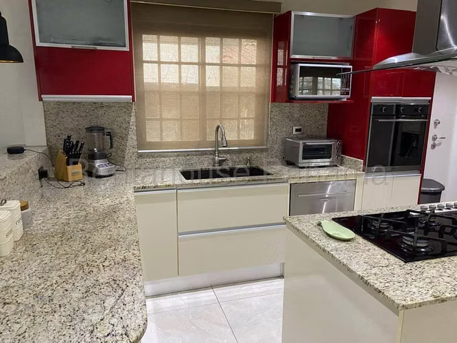 Alquilo Casa Amoblada en Costa Verde. ABS