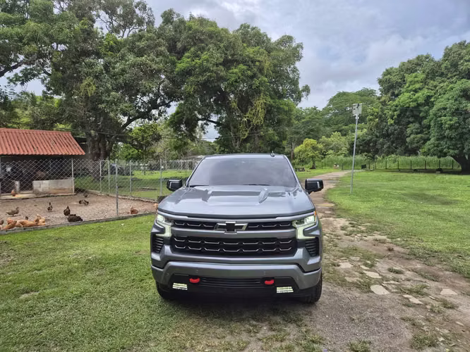 Chevrolet Silverado 2025 IMPECABLE