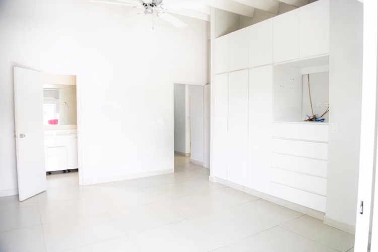 VENDO CASA MODELO DUPLEX EN LA ALAMEDA - Imagen 18