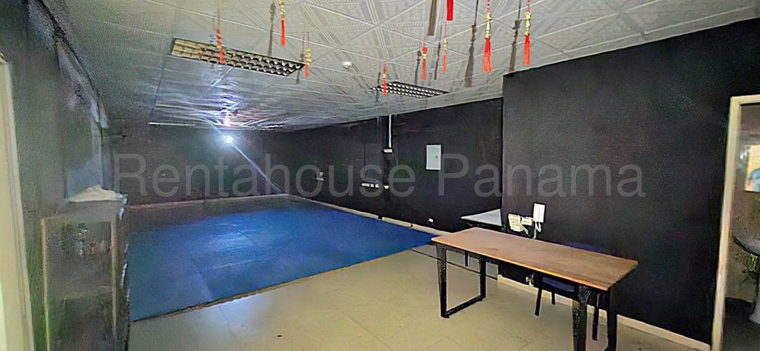 ALQUILER LOCAL COMERCIAL EN LIMAJO 26ML2074