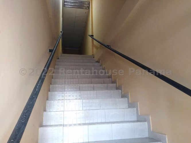 ALQUILER LOCAL COMERCIAL EN LIMAJO 26ML2074