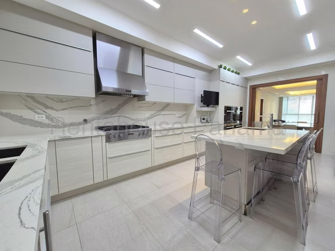 Alquiler de apartamento en Punta Pacifica Ocean Reef Islands AK