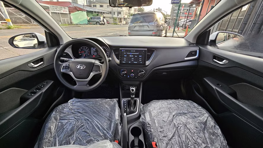HYUNDA ACCENT, AÑO 2022