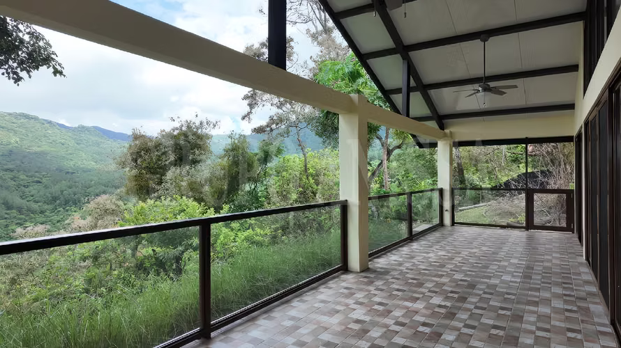 Se Vende Casa con Impresionantes vistas en Altos del Maria