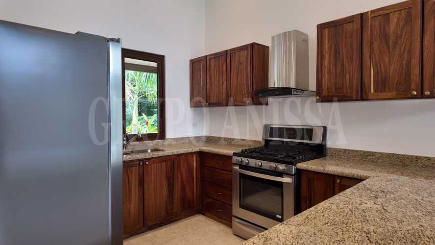 Se Vende Casa con Impresionantes vistas en Altos del Maria