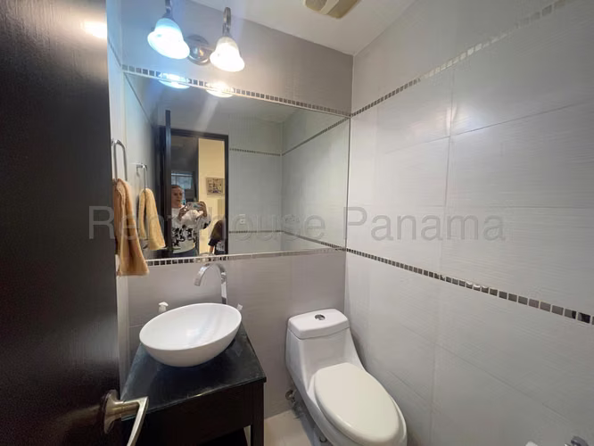 Se Alquila Apartamento en San Francisco MDV26-8641