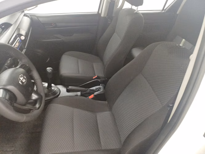 TOYOTA HILUX - 2025 - PPHX - Automarket - Imagen 5