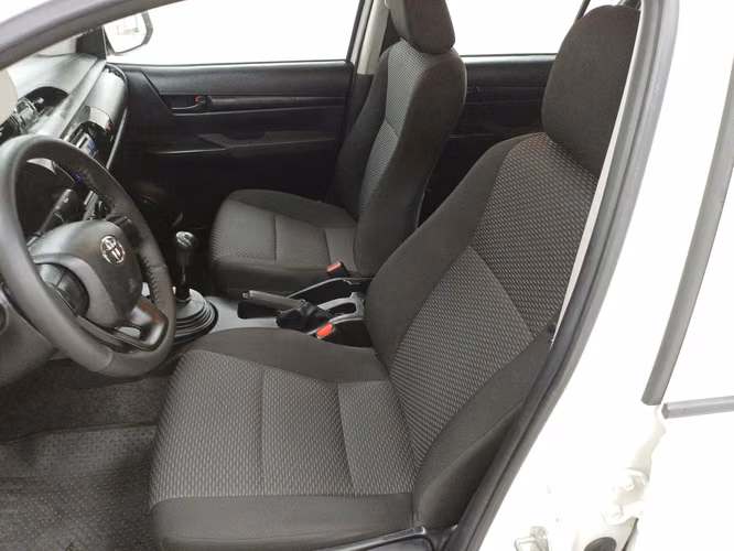 TOYOTA HILUX - 2025 - PPHX - Automarket - Imagen 5