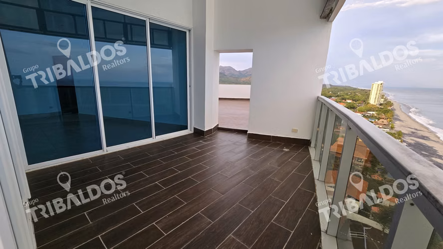 Venta de Apartamento en Ocean Waves Nueva Gorgona - Imagen 7