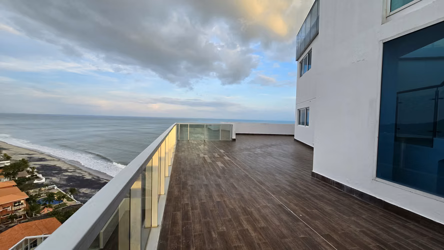 Venta de Apartamento en Ocean Waves Nueva Gorgona