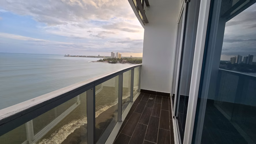 Venta de Apartamento en Ocean Waves Nueva Gorgona