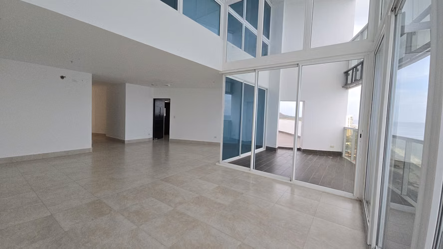 Venta de Apartamento en Ocean Waves Nueva Gorgona