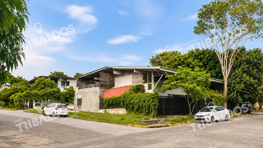 Sale of Commercial or Residential House in Los Angeles Betania