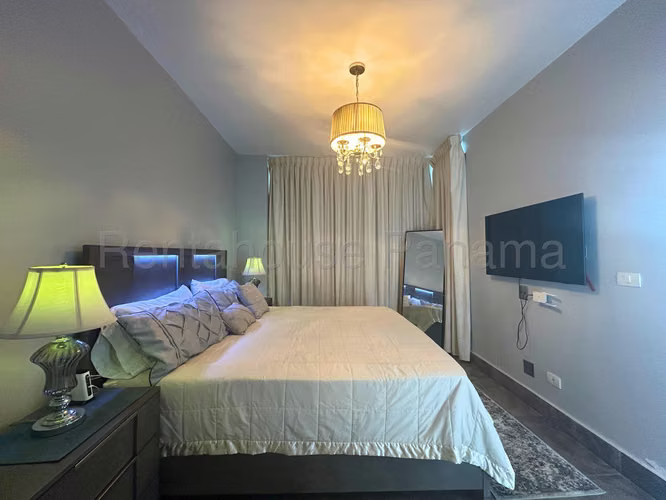Alquiler de Apartamento en Avenida Balboa Ph Yoo and Arts CCO