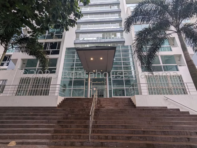 Venta de Apartamento en Edison Park Ph Elmare 600 CCO
