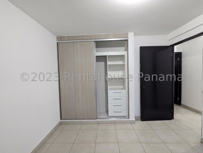 Venta de Apartamento en Edison Park Ph Elmare 600 CCO
