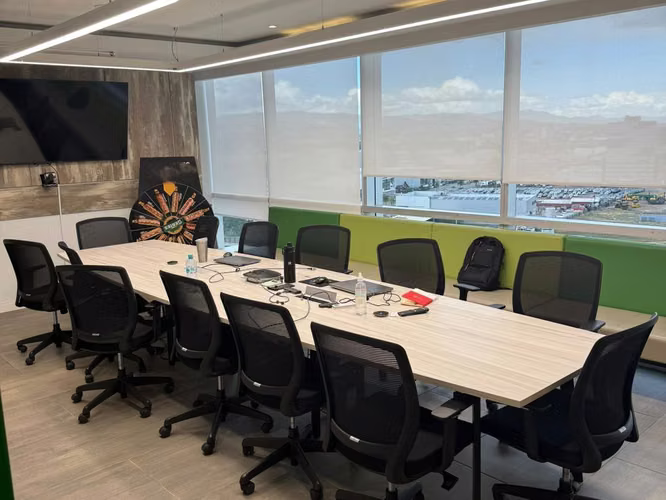 OFICINA AMOBLADA en SANTA MARIA - EQUIPADA - 580 M²