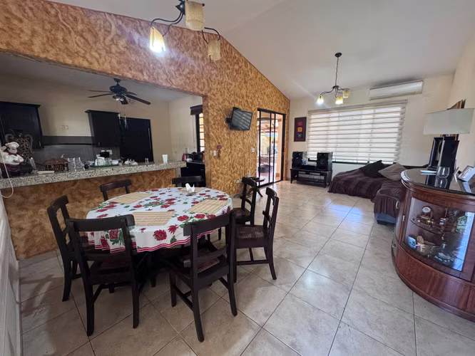 SE ALQUILA CASA SIN MUEBLES CERCA DEL FEDERAL MALL-DAVID