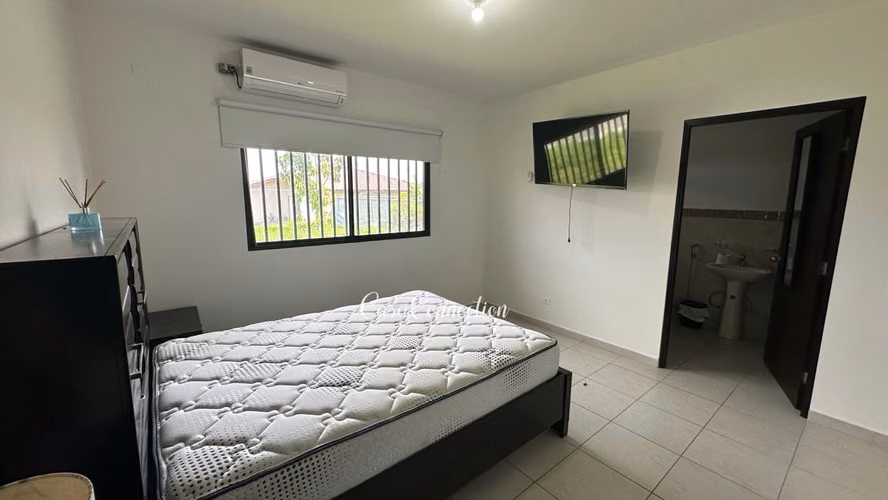 SE ALQUILA CASA AMOBLADA EN ALGARROBOS - Imagen 8