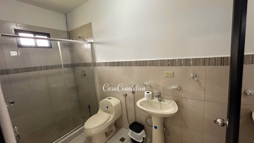 SE ALQUILA CASA AMOBLADA EN ALGARROBOS - Imagen 7