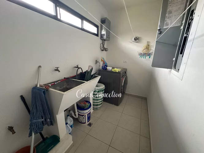 SE ALQUILA CASA AMOBLADA EN ALGARROBOS - Imagen 4