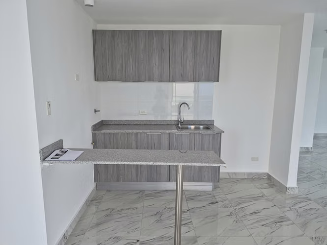 APARTAMENTO NUEVO FRENTE AL MAR
