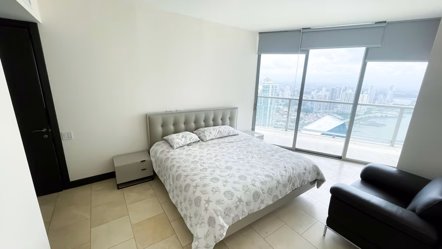 PH Destiny – Vista Espectacular al Mar