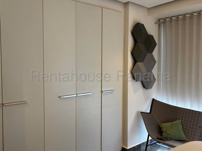 Apartamento en Venta en PH Yoo – Avenida Balboa, 170 m² | 2 Recámaras | Vista al Mar 26-7726