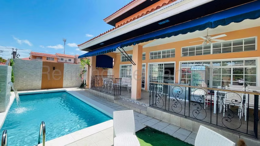 House for sale in El Bosque