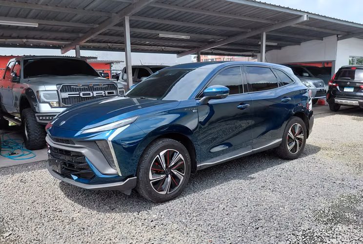 2025 Forthing T5EVO HEV - 1757 km - Garantía hasta 2030