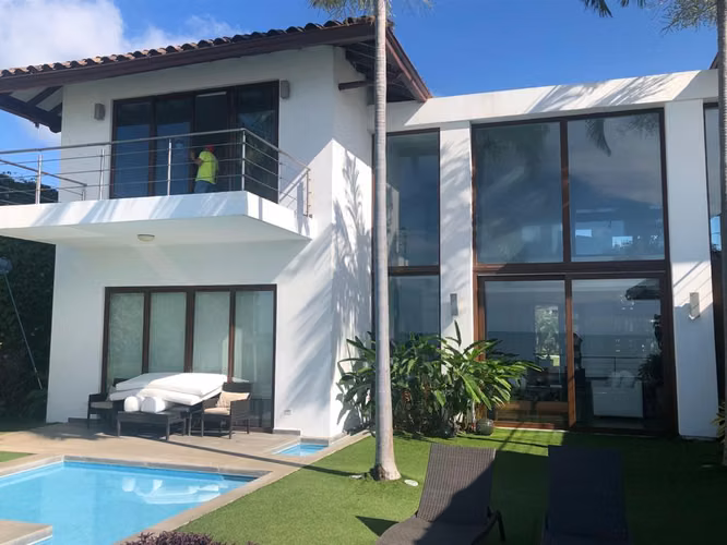 Coronado – Frente al Mar – 1,305mts2 – 5,000,000