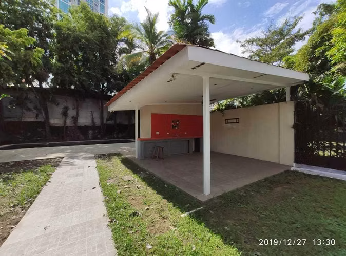 VENTA DE CASA ALTOS DEL GOLF GM
