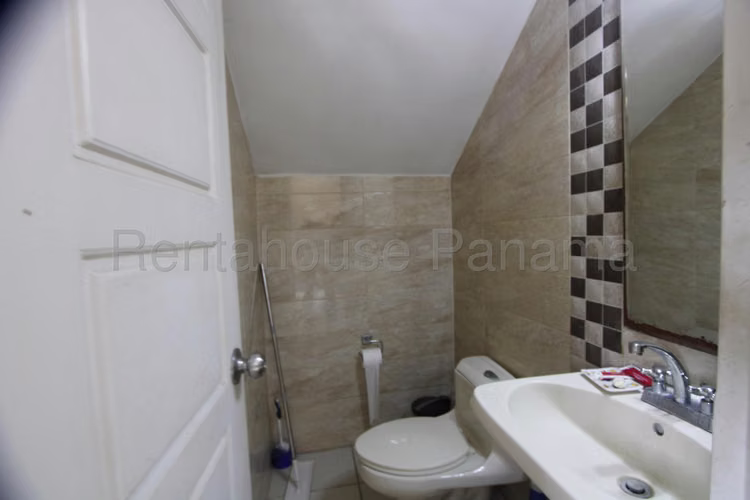 Venta De Casa En Brisas Del Golf KC